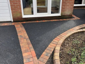 Classic & Timeless Gravel Driveways project gallery image 4